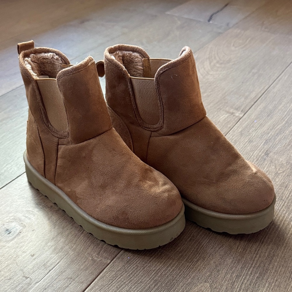 bebe Tan Kids Boots